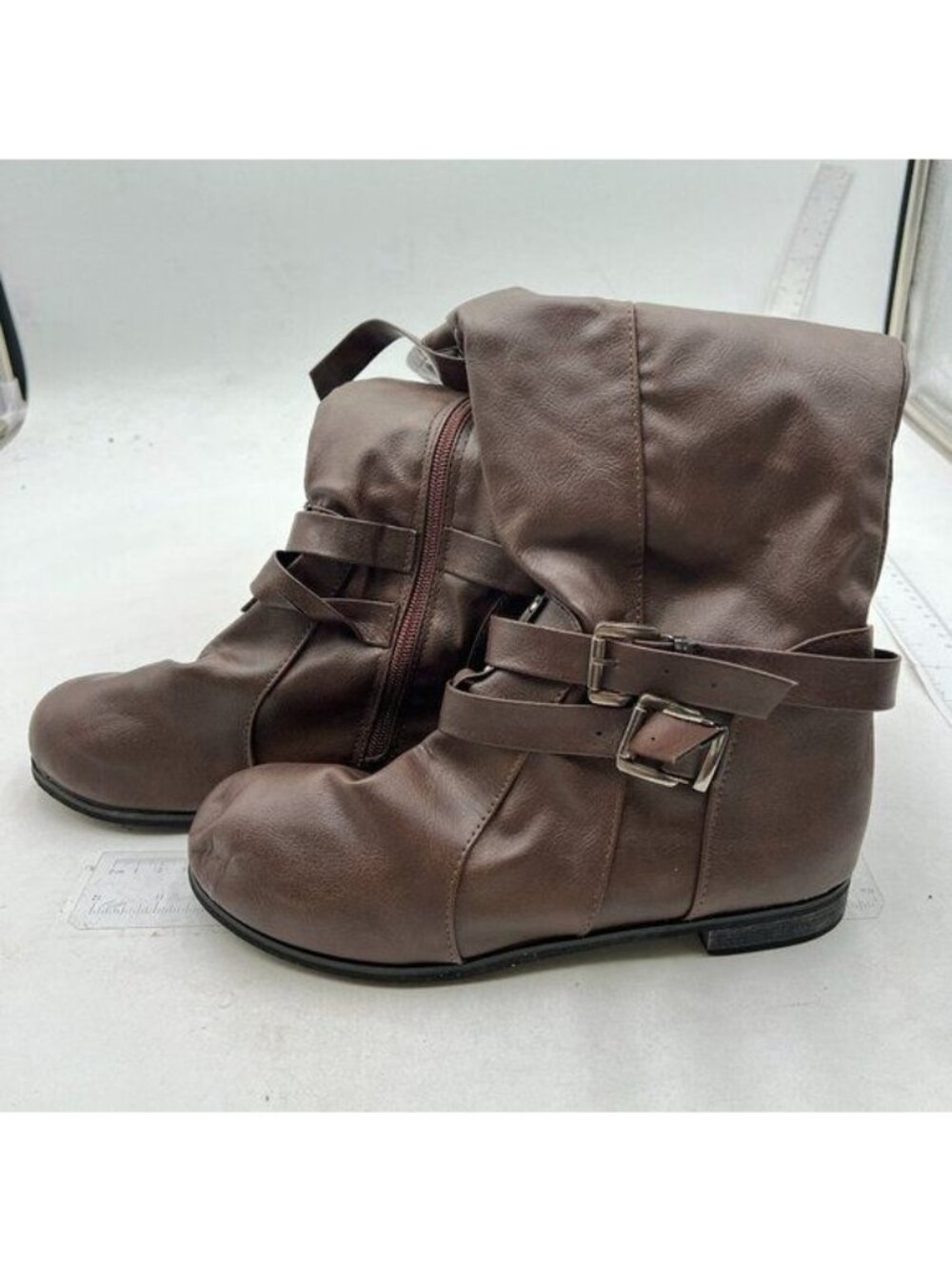 Women Round Toe Knee High Boots Block Low Heel Wide Calf Boots Casual Fall Brown